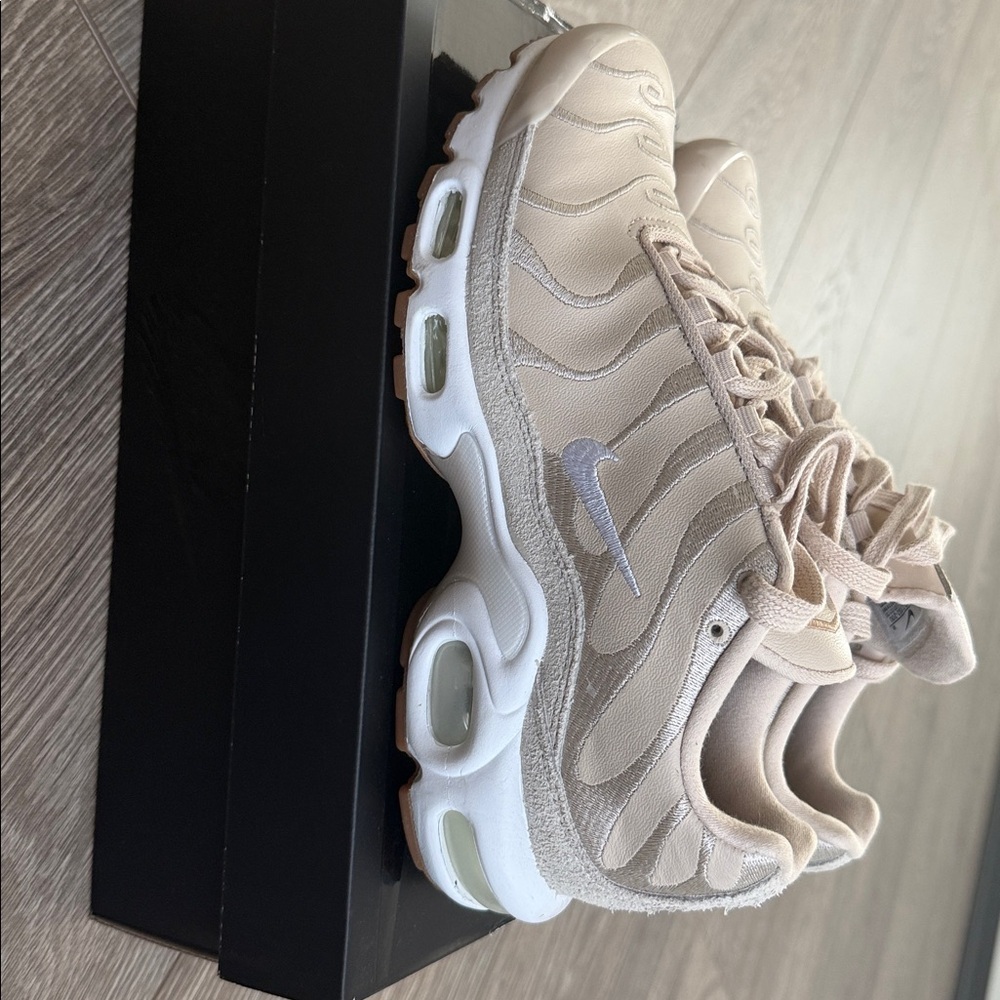 Nike air max plus - Picture 3 of 4